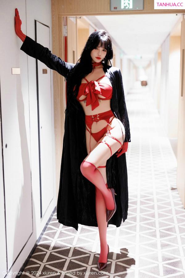 小娜比  [XiuRen]高清写真图 2024.12.27 No.9671 娜比 丝袜美腿第2张图片